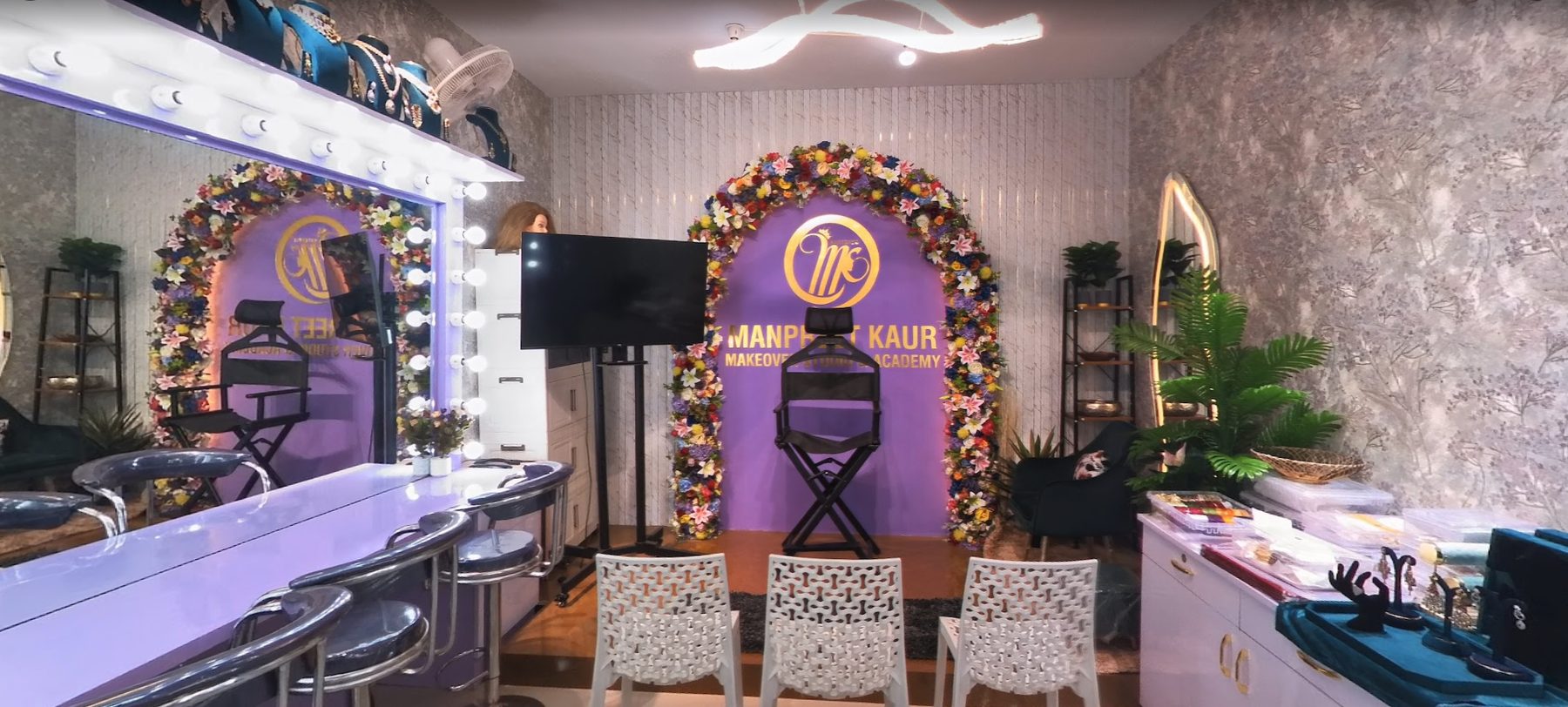 The archway of Manpreet Kaur Makeover Studio Academy