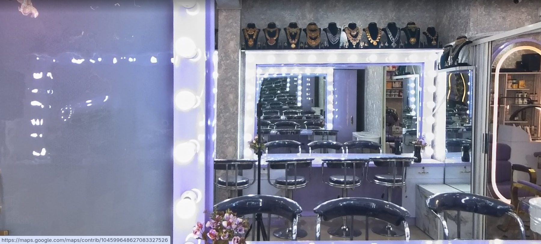 Makeup vanity with rental jewellery at Forever6